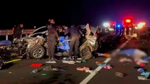 ¡IMÁGENES FUERTES! Así quedó el auto tras un fuerte accidente en la carretera Tepic-Compostela