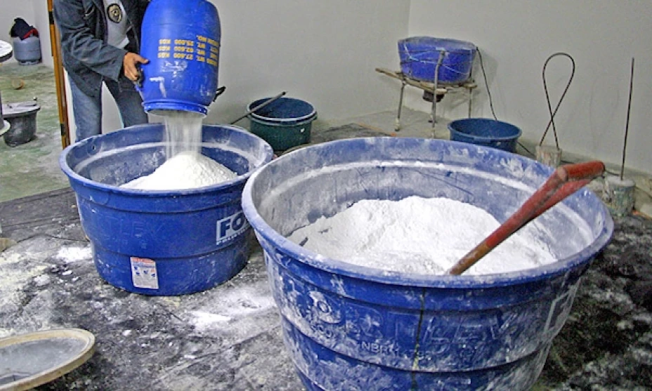 El polvo fue descubierto el 5 de junio en Aarhus, en el oeste de Dinamarca, cuando los empleados notaron que algunas de las cajas eran más pesadas que otras