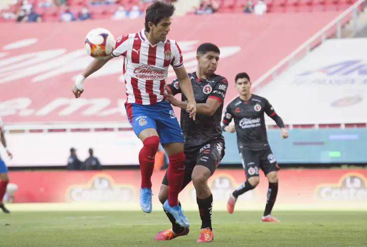 José Juan Macias falla penal en el partido Chivas vs Xolos