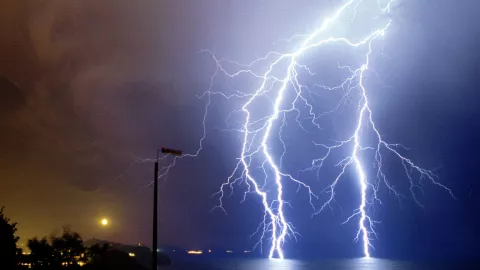 Gabriel permanece internado en el hospital de San Luis por quemaduras en 20% de su cuerpo.
