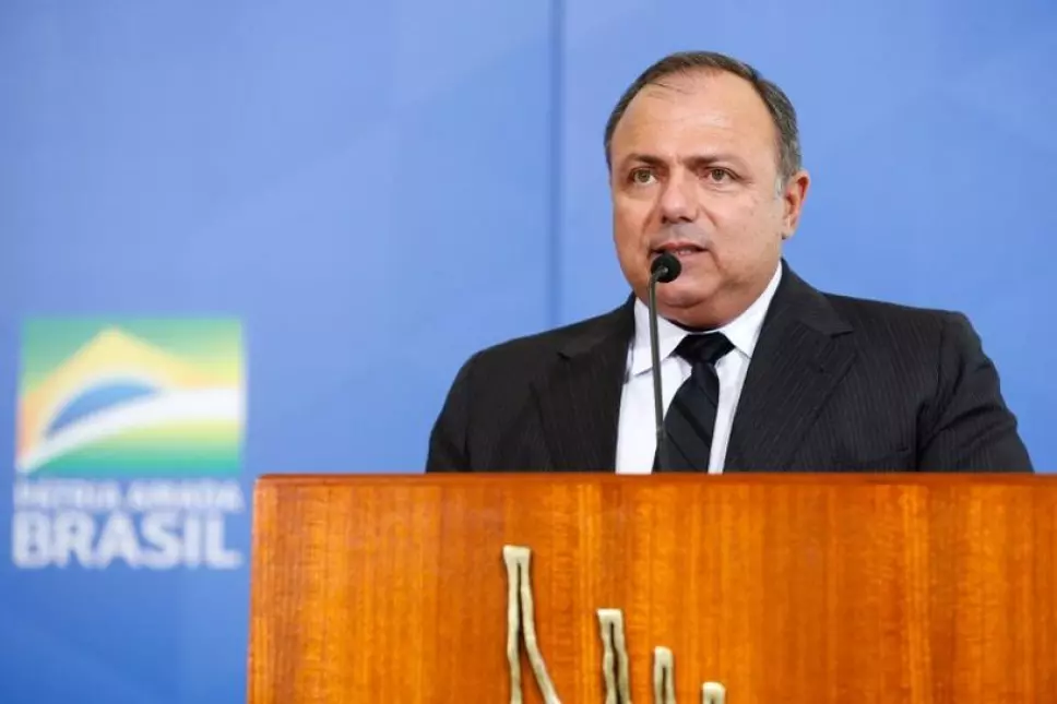 ministro de Salid de Brasil dio positivo a COVID