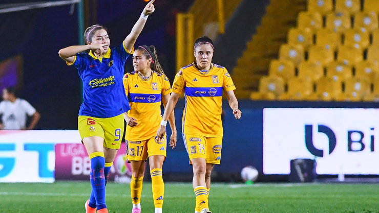 Katty Martínez festeja gol vs Tigres