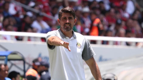 Veljko Paunovic, t&eacute;cnico de Chivas
