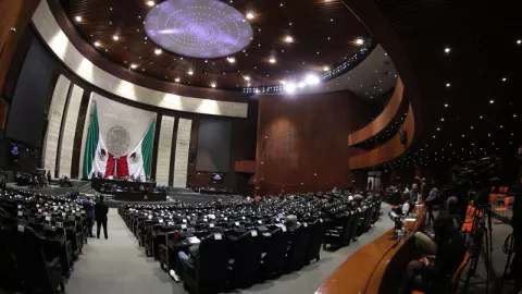 Diputados avalan que una mujer pueda ser titular de la Sedena