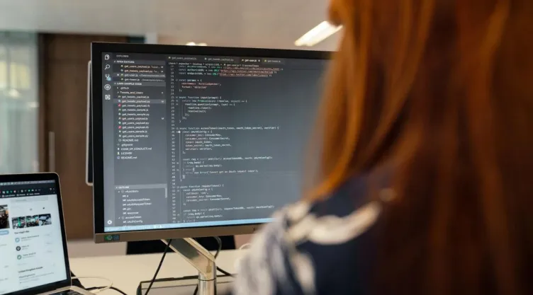 Inteligencia Artificial: ¿Hay riesgos por usar la IA? Esto dice la UNAM