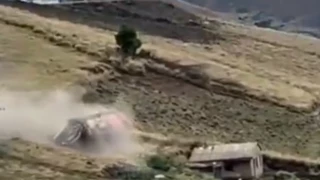 Tragedia en Ecuador autobús cae a barranco.png