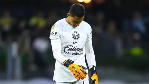 Luis Ángel Malagón tuvo un arranque difícil con América entre el Apertura y el Campeón de Campeones