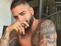 Maluma fumando puro..jpg