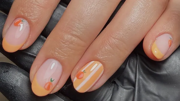 uñas de frutas citricas vacaciones de verano 2026 playa