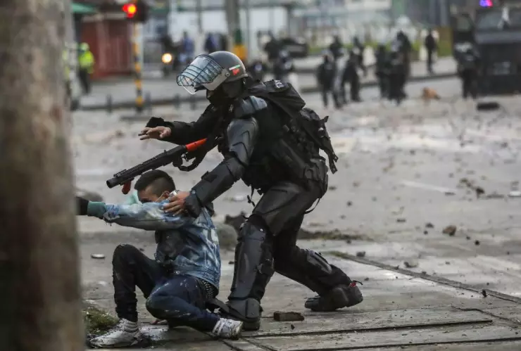 sos colombia protestas .jpg