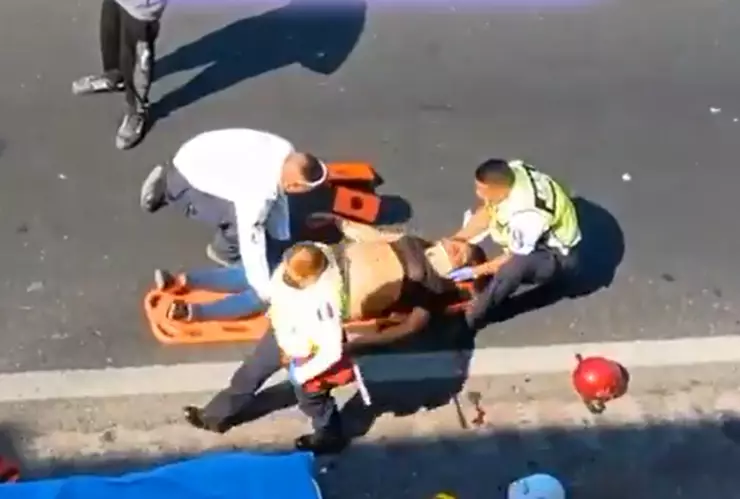 Accidente en la Autopista del Sol deja a una mujer lesionada.