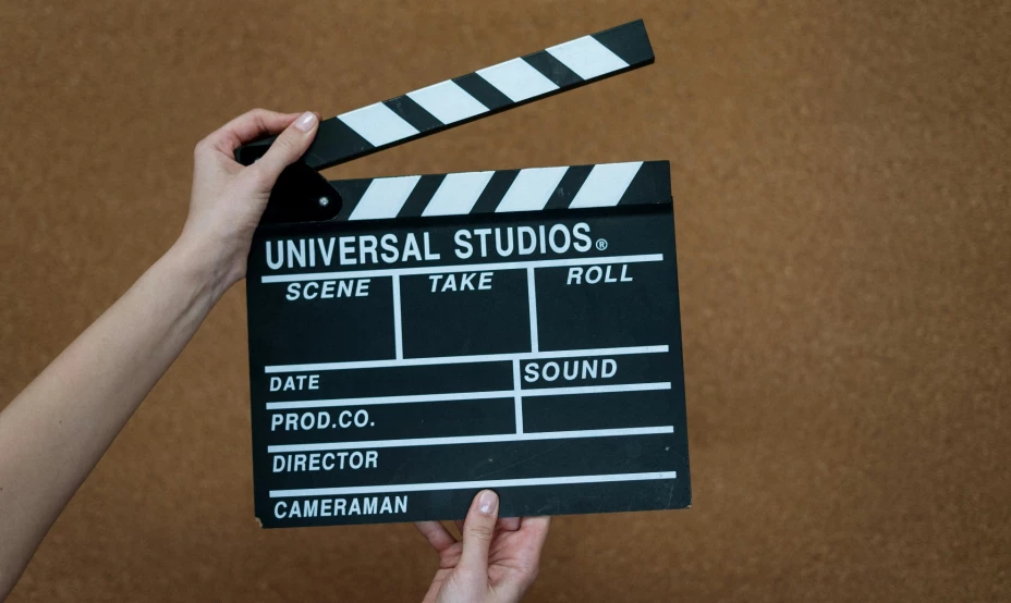 Esta película nació a partir de una teoría que dice que Leonardo Di Caprio es un alien, apunta a los Oscars 2026 y ahora se ESTRENA en cines de México