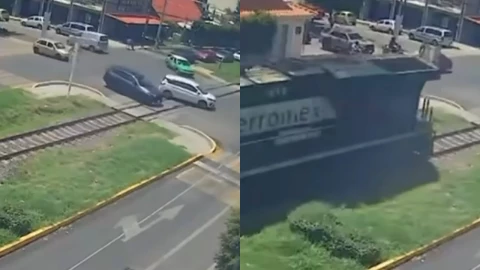 Video momento tren embiste autos Irapuato Guanajuato