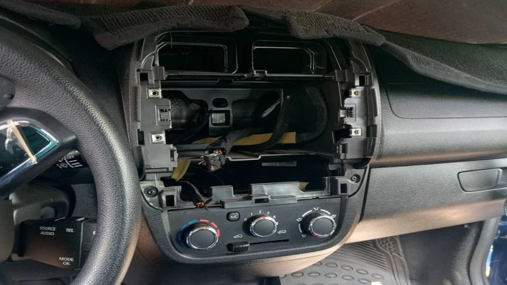 Estudiante denunica robo de autopartes Facultad de Artes BUAP