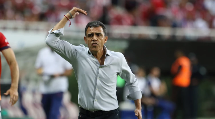 Ricardo Cadena entrenador de Chivas