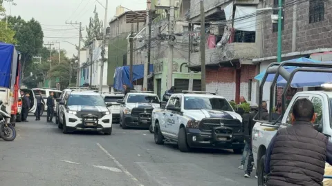 Matan a balazos a hombre de 40 años en Iztapalapa; le dispararon más de 7 veces