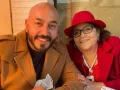 Doña Rosa Rivera y Lupillo comiendo..jpg
