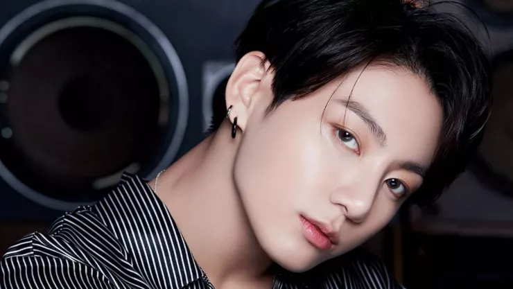 Jungkook se convierte en el hombre internacional más sexy del 2020