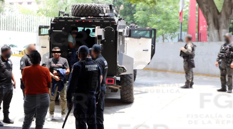 Vinculan a proceso a 11 presuntos integrantes de “Los Rusos” en Acapulco; les aseguraron armas y droga