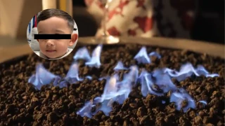 Tragedia Niño de 3 años sufre GRAVES QUEMADURAS tras explotar chimenea en su cara.png