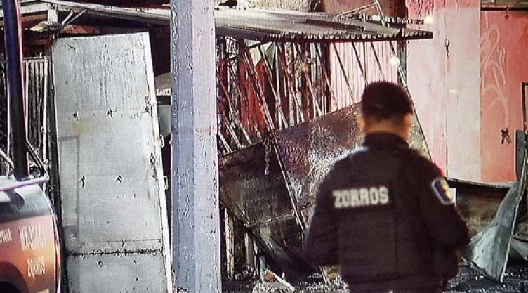 calcinado_flamazo_puesto_unidad_habitacional_Iztapalapa.jpeg