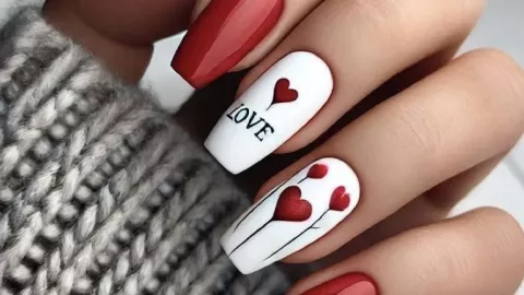 7 diseños de uñas para San Valentín 2026 en estilo coffin: están preciosas