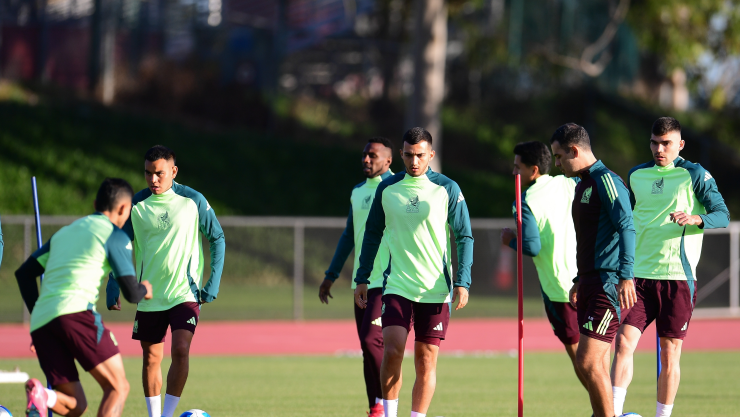Luis Chávez entrena con la Selección Mexicana en la Nations League 2025