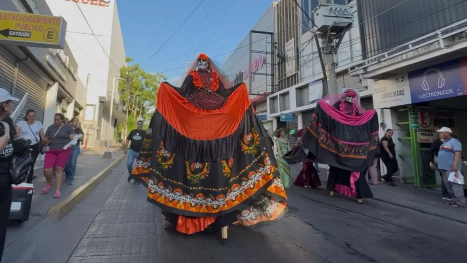 Emaús realiza flashmob por Día de Muertos en Culiacán