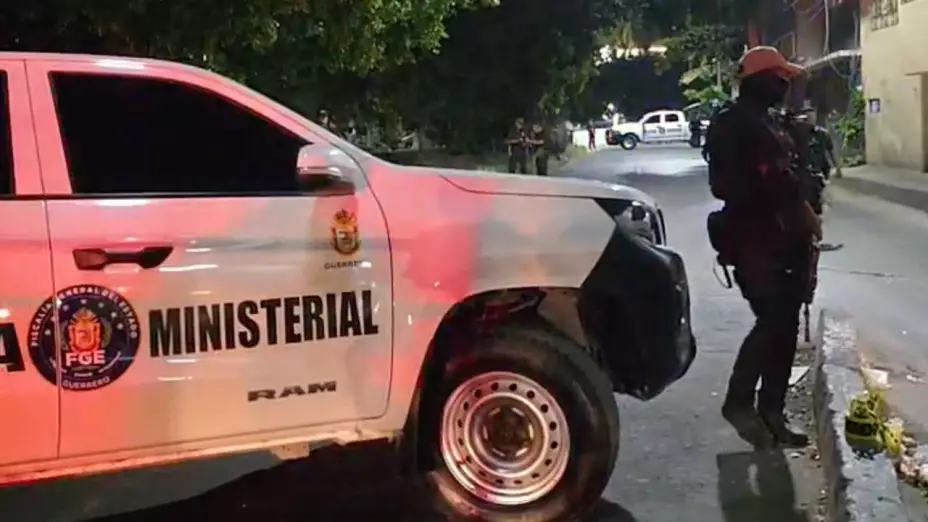 Arrojan-bolsas-negras