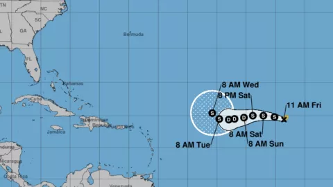 La tormenta tropical Gordon est&aacute; lejos de impactar en tierra