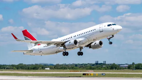 ¡Alerta navideña 6 vuelos importantes en riesgo de cancelarse! Estado del Aeropuerto Internacional del Bajío hoy 25 de diciembre EN VIVO.jpg