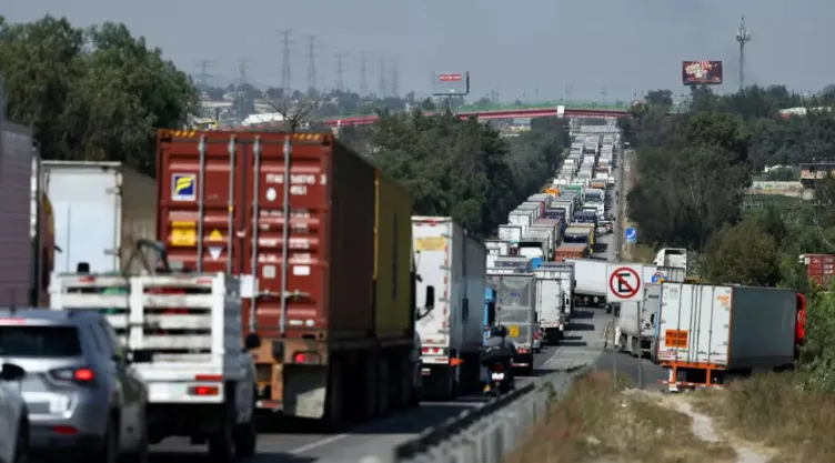 ¿Carreteras bloquedas en fin de año? Advierten posibles bloqueos durante temporada vacacional