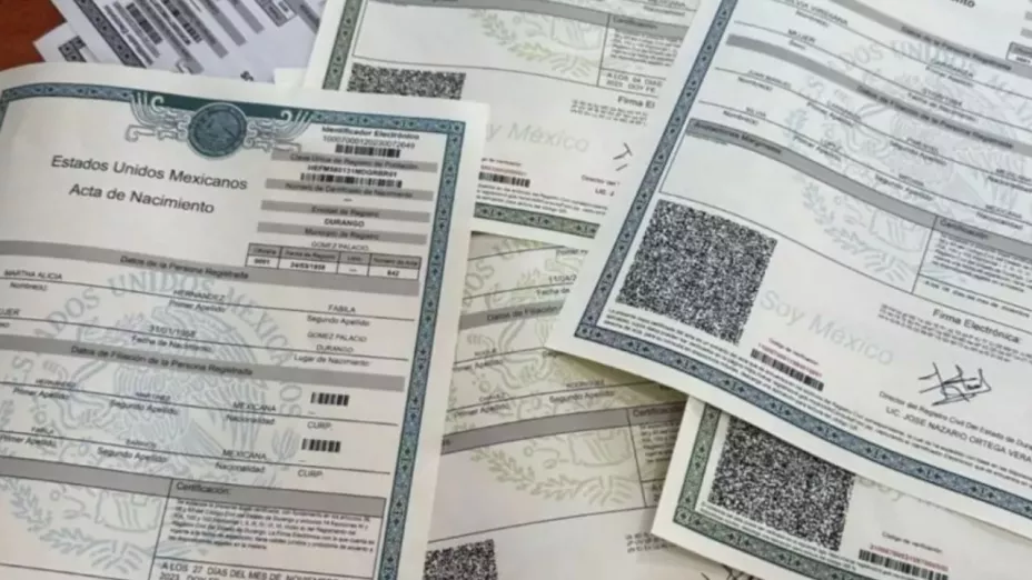 Durango Hombre es detenido por ofrecer actas de nacimiento en papelería.jpg