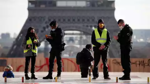 francia levanta restricciones covid-19 .jpg