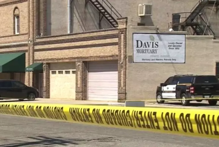 investigación funeraria Davis.jpg