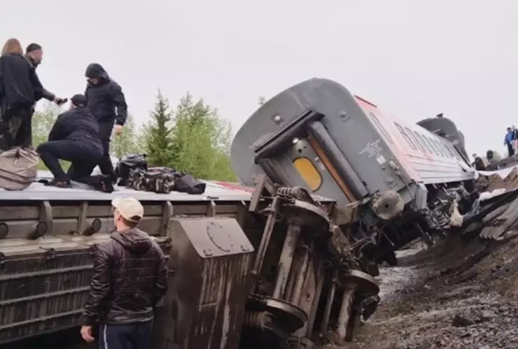 descarrilamiento tren rusia muertos