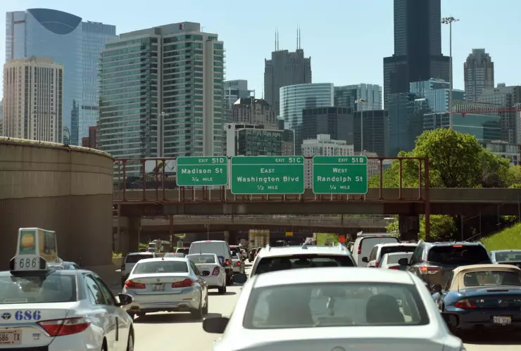 Una carretera transitada de Chicago.