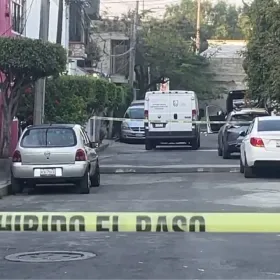 Matan a balazos a hombre en GAM: Dejan el cuerpo a mitad de la calle