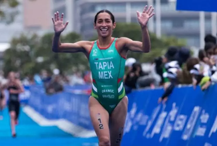 Plata para Rosa María Tapia Vidal