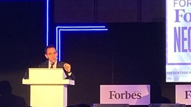 HERRERA-FORO-FORBES.jpg