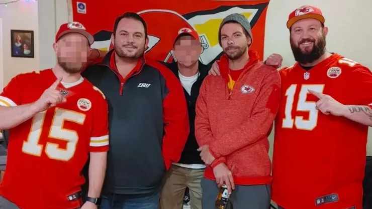 Fotografía de los aficionados de los Chiefs, descubiertos muertos