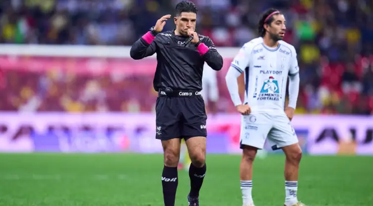 América Carlos Álvarez