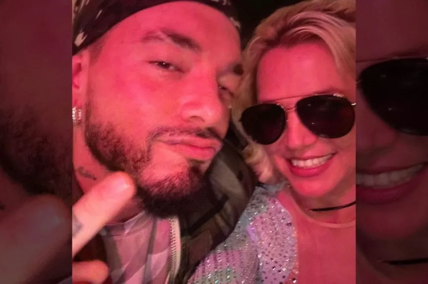 Maluma grabando.jpg