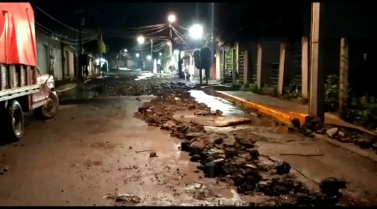 SAN-JUAN-IXTAYOPAN-LODO.jpg