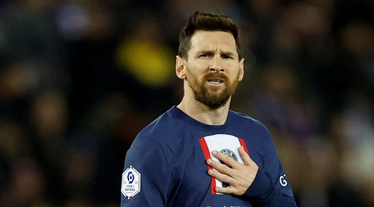 Lionel Messi con la camiseta del PSG