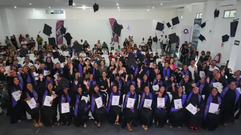 Graduación de la primera generación de Prepa “Mujer es Poder.jpg