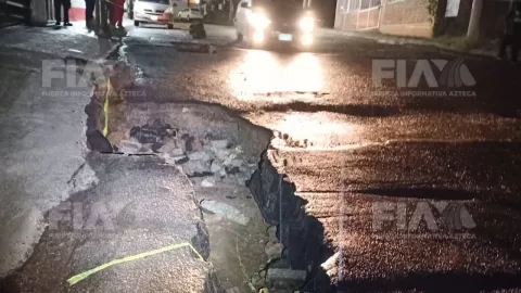 Caos en Aguascalientes Grietas, socavones, derrumbes y autos varados; el saldo de las fuertes lluvias en la ciudad