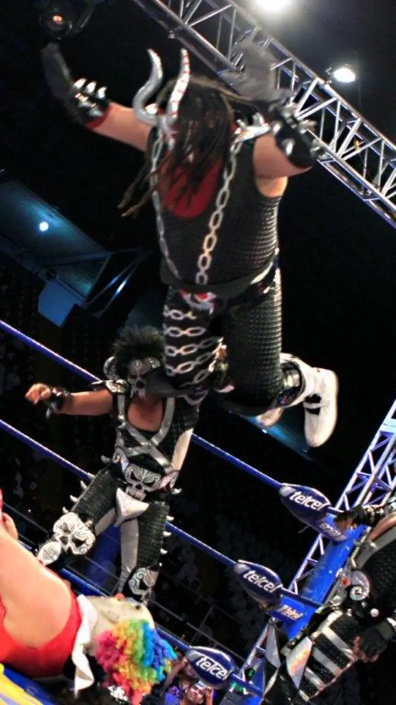 Luchador Uro Rocker