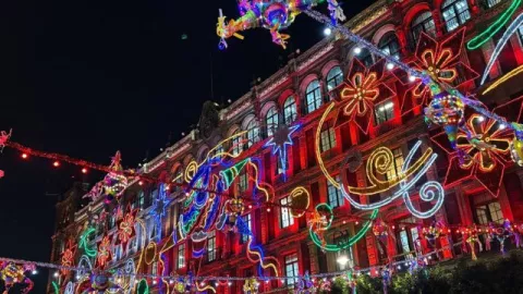 iluminación zócalo cdmx