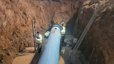 Servicio de agua en Tijuana y Rosarito: CESPT concluye reparaciones en el Acueducto del Blvd. 2000 este 10 de septiembre de 2025